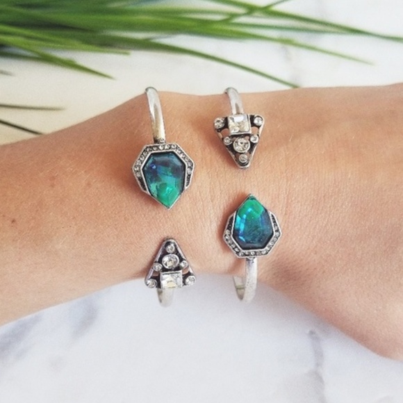 Crystal Arrow | Silver | Gem Wrap BRACELET - Picture 7 of 8